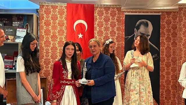 Efes Selçuklu öğrenciler Mübadeleyi müzik ve tiyatro ile anlattı